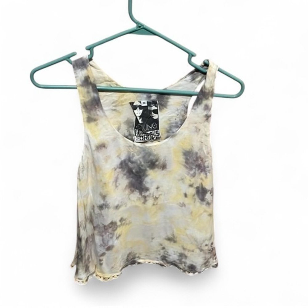 Young, Fabulous & Broke Tank Top Pierce, size Medium. Yellow and gray. Festival